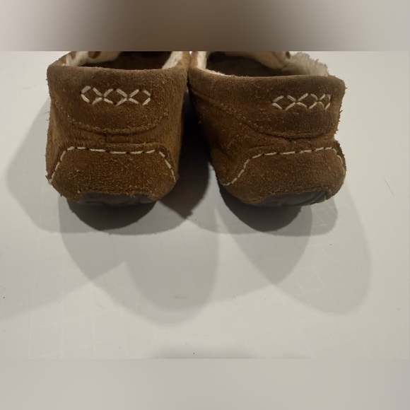 Cozy Brown Suede Moccasins - Picture 5 of 7